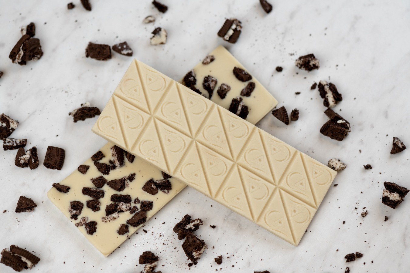 Cookies & Cream White Chocolate Bar | Coast Cannabis | 100mg (20pk)