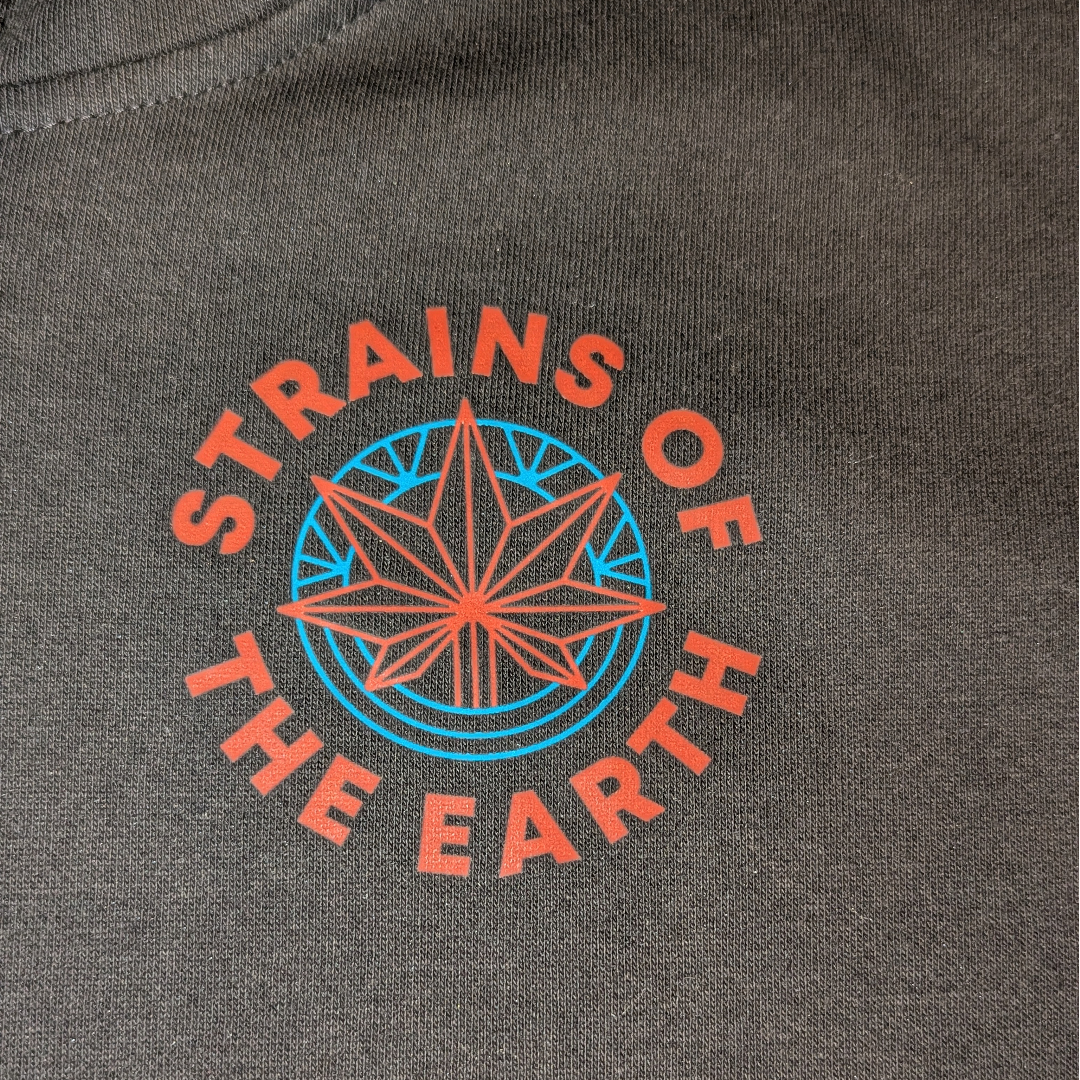 Strains Of The Earh | Pullover Hoodie | 4XL