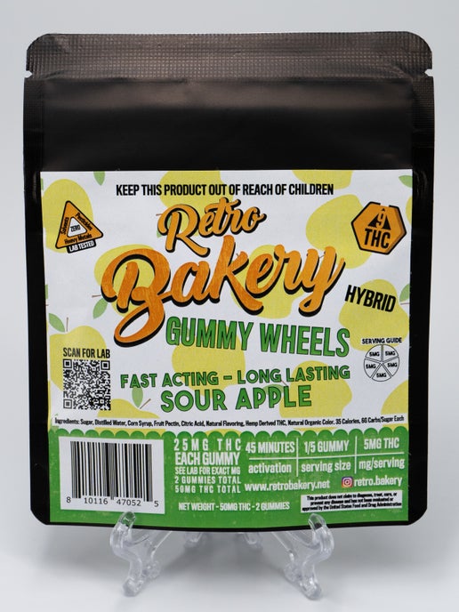 Retro Bakery | Sour Green Apple Gummy Wheels | 50mg THC