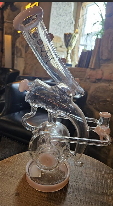 Lookah | Artsy Unique Recycler | Pink